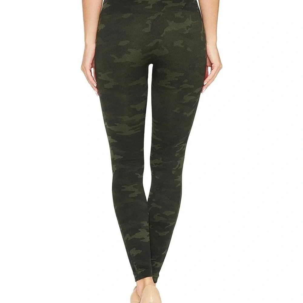 SPANX Look at Me Now Seamless Leggings Green Camo
